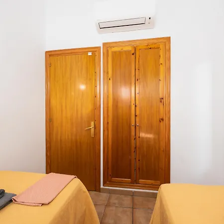 Juana Large Private Pool Ac Wifi Cala en Bosch
