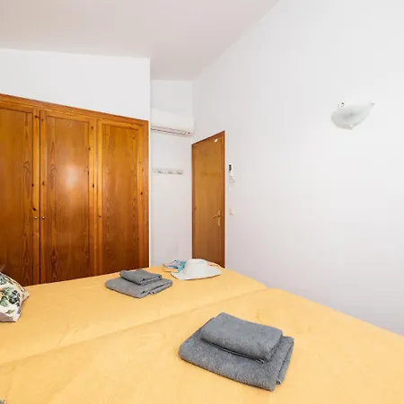 Juana Large Private Pool Ac Wifi Βίλα